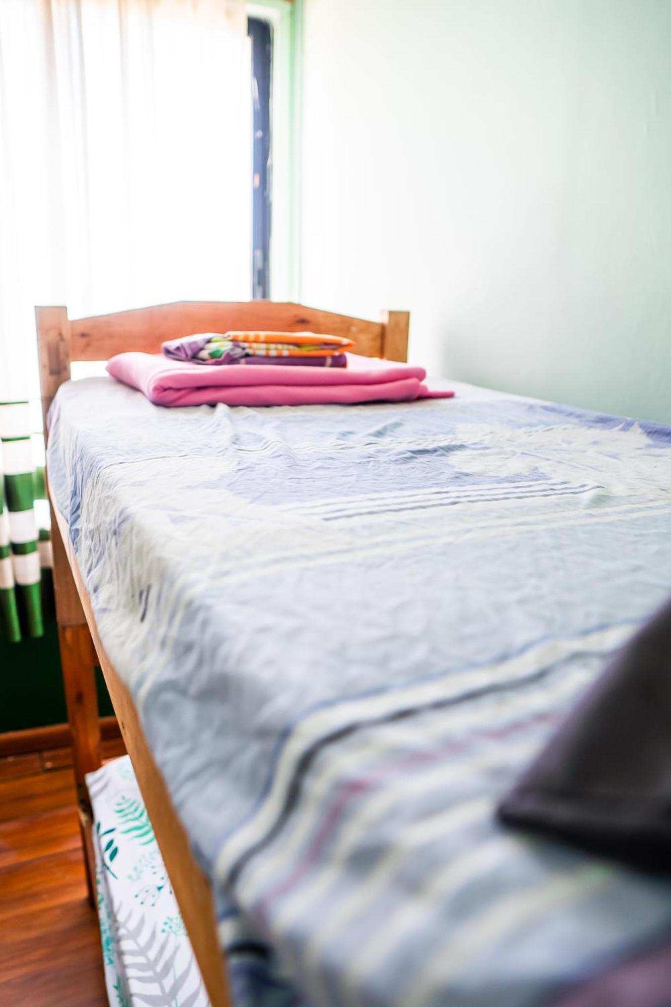 La Rubia Hostel Ла-Педрера Номер фото